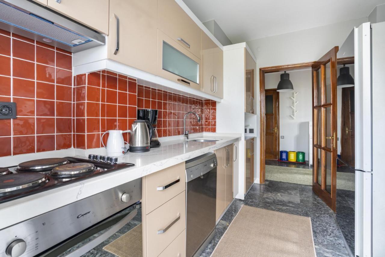 דירות איסטמבול Spacious Flat Near Caddebostan Coast מראה חיצוני תמונה